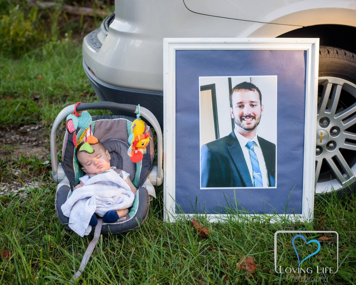 Bride takes wedding photos in memory of firefighter fiance killed in drunk  driving crash