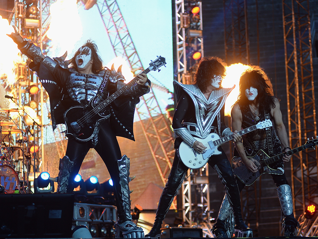 (L-R) Gene Simmons, Tommy Thayer and Paul Stanley of KISS, perform at Arena di Verona on June 11, 2015 in Verona, Italy.