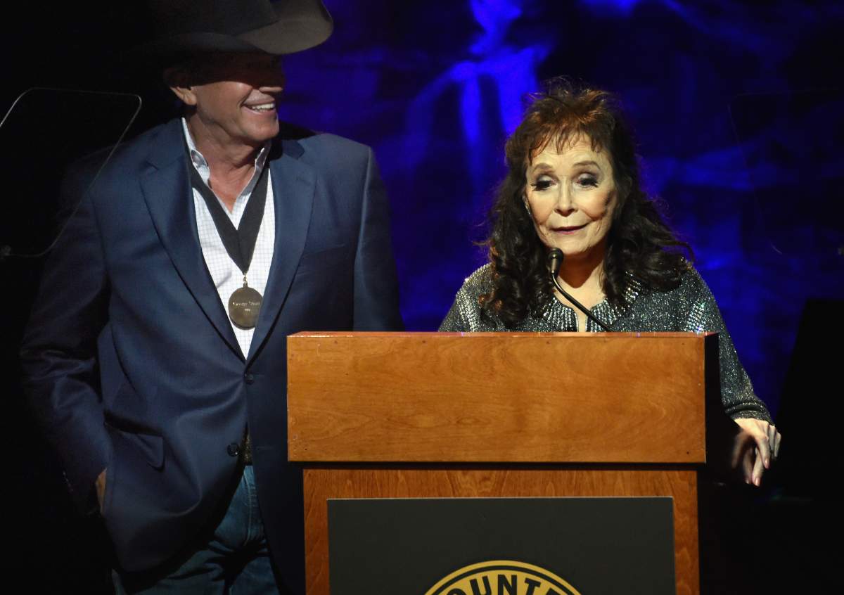Loretta Lynn speaks onstage during the Country Music Hall of Fame Ceremony to celebrate Alan Jackson on Oct. 22, 2017 in Nashville, Tenn.