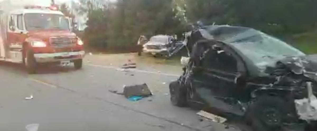 10 people taken to hospital in multi-vehicle crash: Norfolk OPP - image