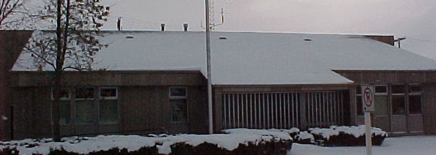 Двама души са изправени пред няколко обвинения след спиране на