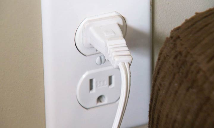 SaskPower said a lower than forecasted cost of natural gas will allow it to meet its financial goals without raising rates during the 2019-20 fiscal year.