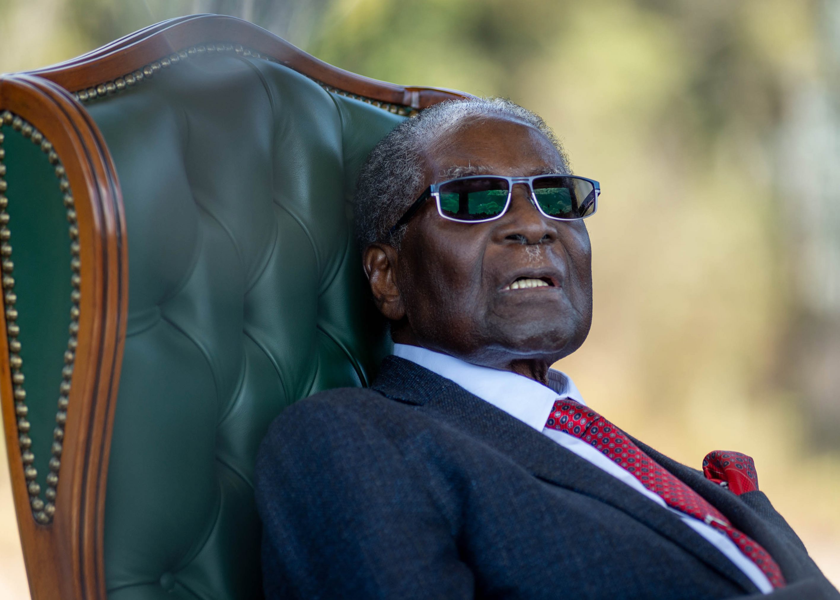 Zimbabwe’s 94-year-old Former President Robert Mugabe No Longer Able To ...