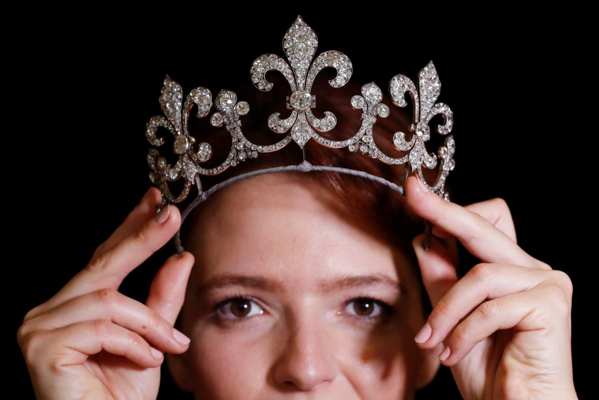 A model holds a diamond tiara part of the collection of Charles X the last king of France during a press preview ahead of the upcoming auction “Royal jewels from the Bourbon Parma Family” at Sotheby’s in Geneva November 7, 2018. REUTERS/Denis Balibouse