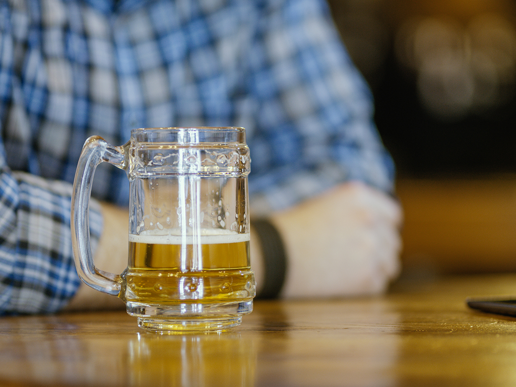 Living in a cold climate makes you more likely to drink, study says - image