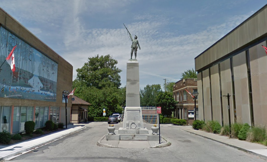The Chatham cenotaph on King Street.