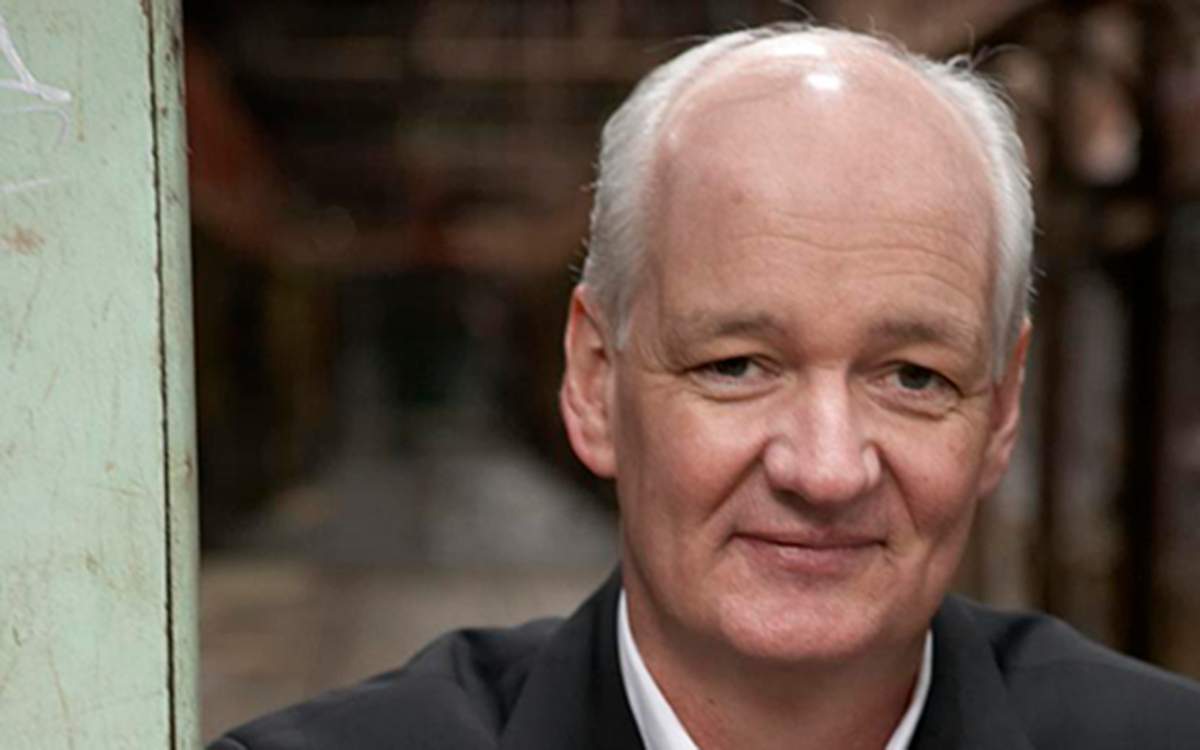 Colin Mochrie of 'Whose Line is it Anyway?' is joining Guelph improv troupe The Making Box for an online show.