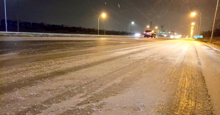 Edmonton city councillor pushing for better snow removal