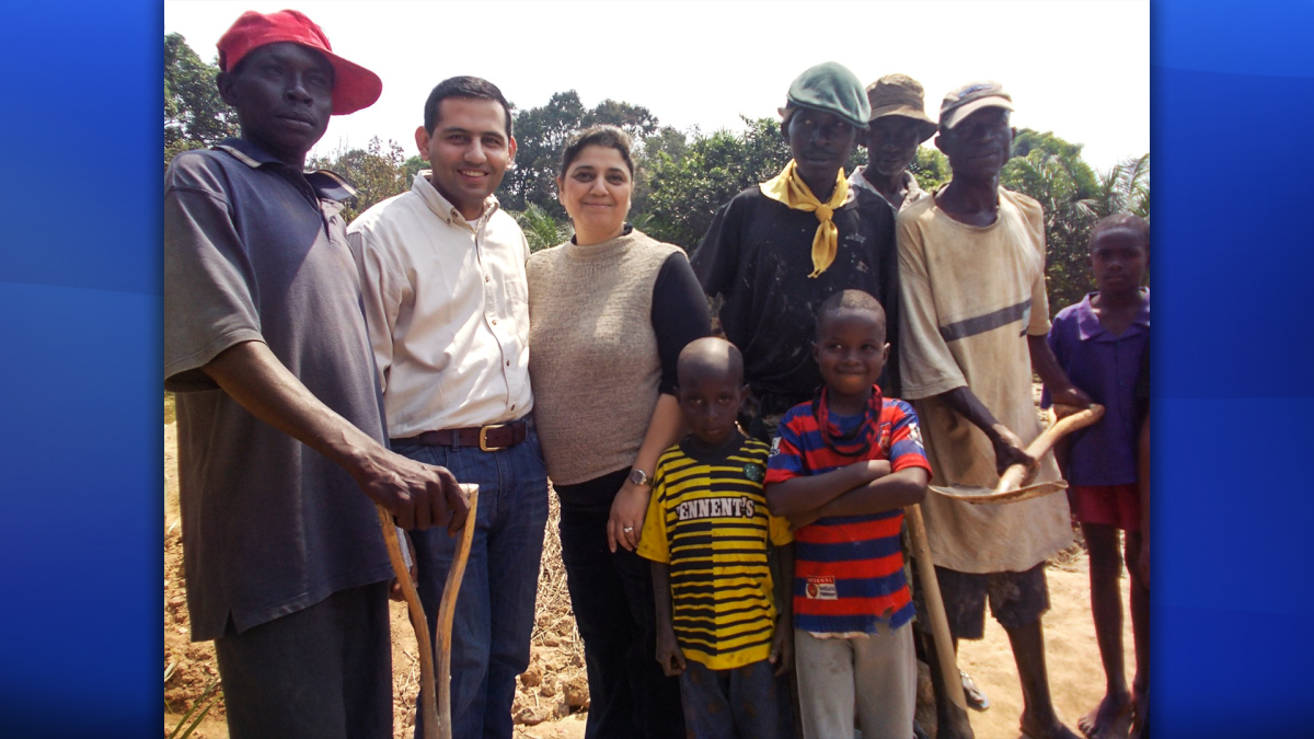 Sunanda Kikla (third from left) visiting Sierra Leone in 2014.