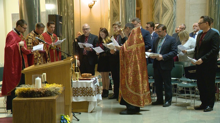 A remembrance candle will burn in the legislative building’s rotunda this week in memory of the lives lost during the 1932-33 Ukraine famine.