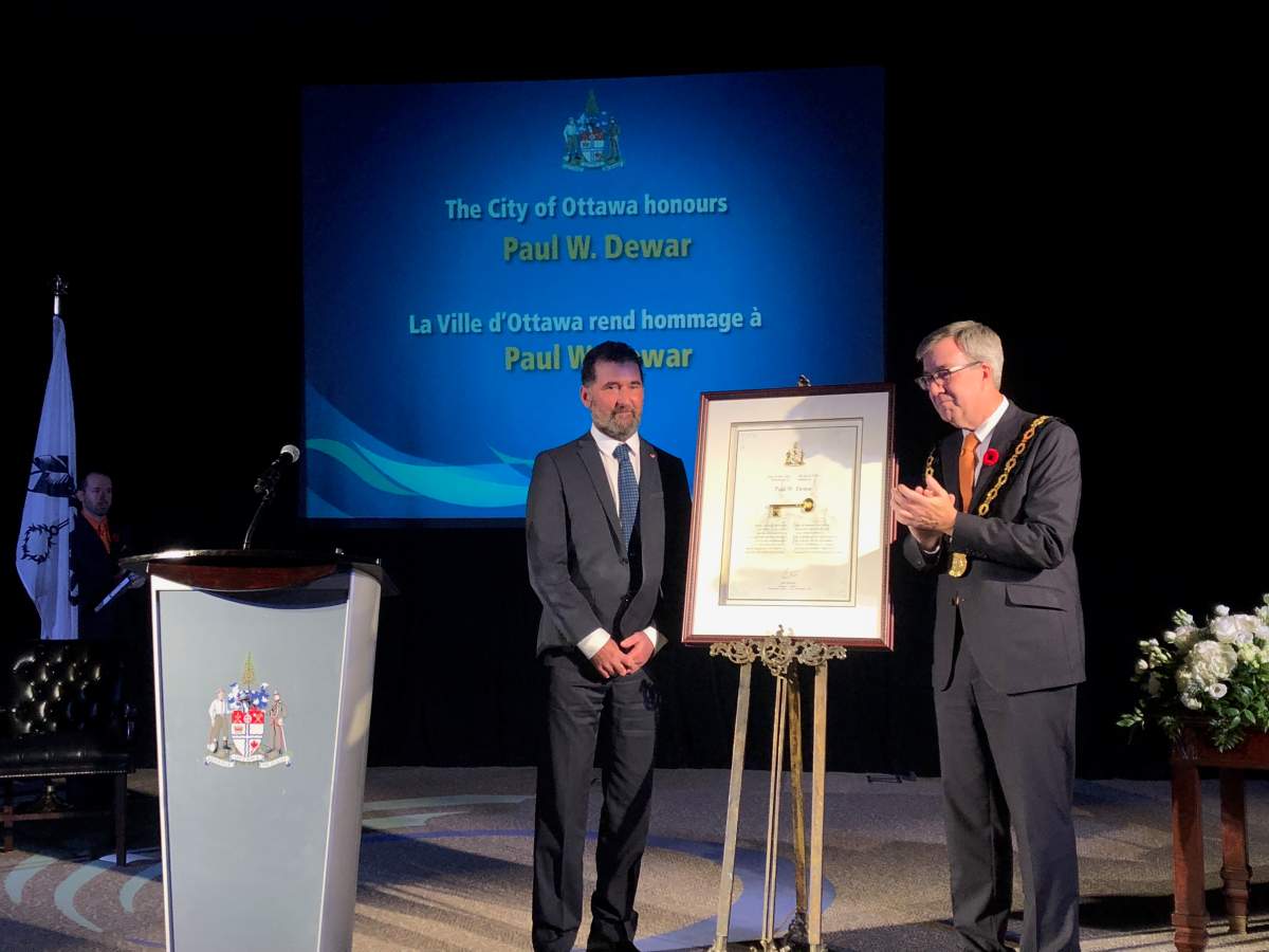Former Ottawa MP Paul Dewar received the key to the city on Thursday night, the city of Ottawa’s highest honour.