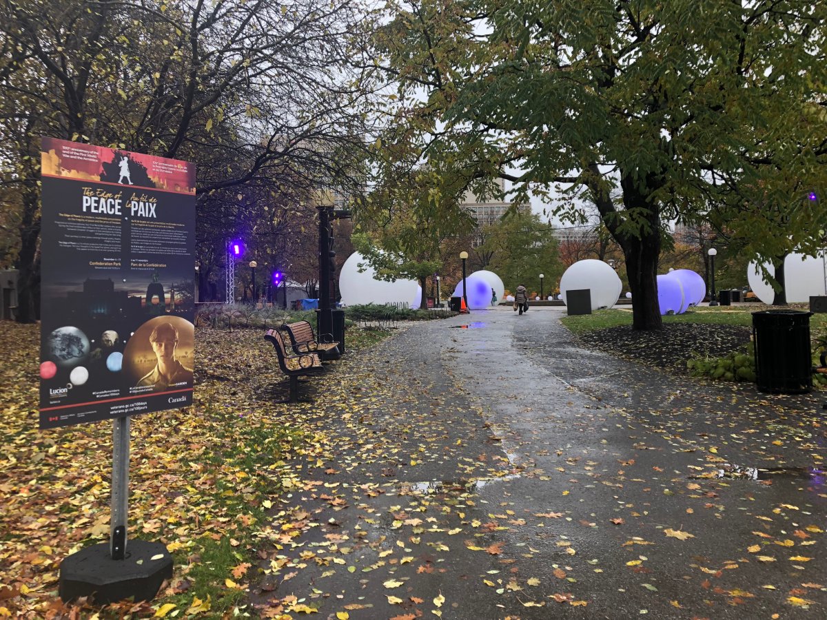 A multimedia exhibit beginning Sunday evening will commemorate Canada's military sacrifices and achievements during WWI on illuminated spheres installed around the Confederation Park.
