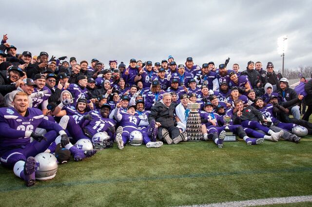 Western Mustangs make it back-to-back Yates Cup championships with 63-14 win - image