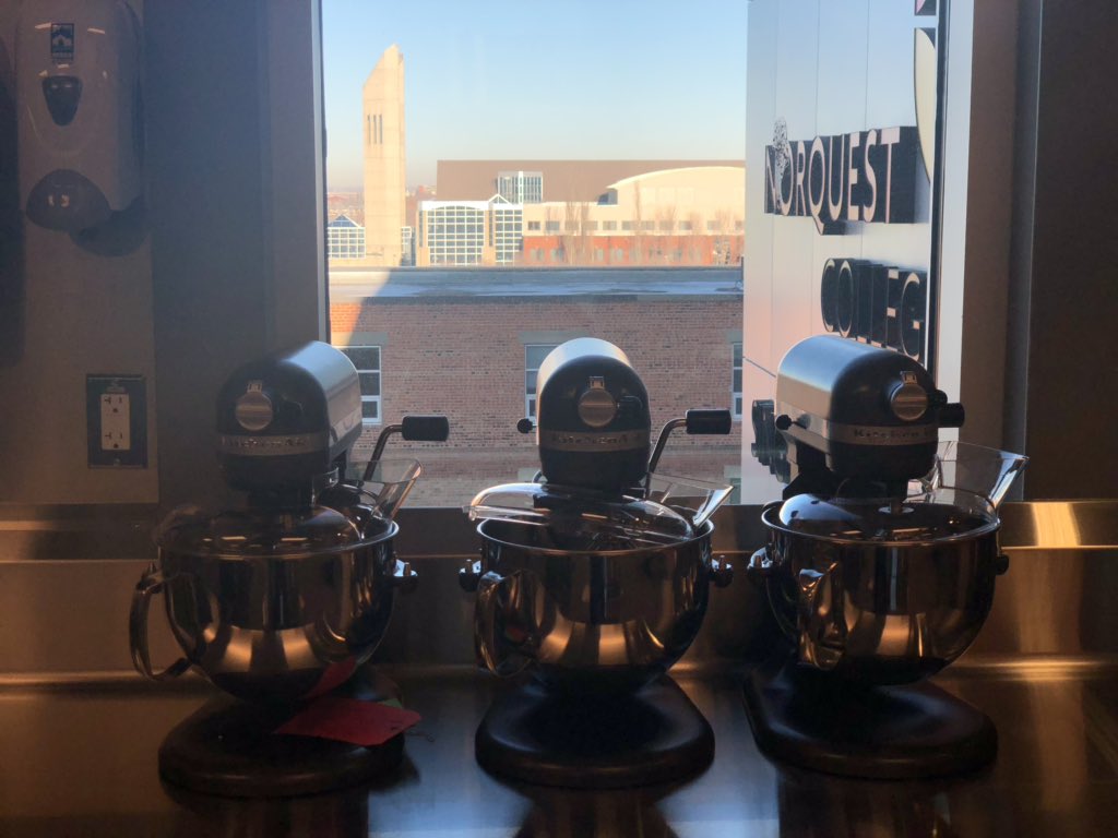 A new kitchen and lab has opened for students at the Edmonton Oilers Community Foundation Hospitality Institute at Norquest College.