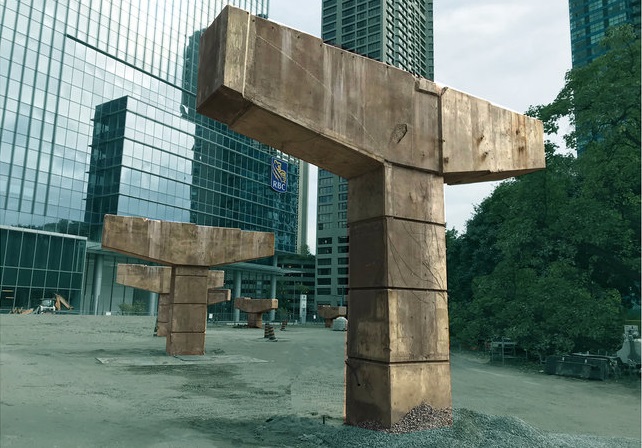 A petition has been launched to keep the York Street pillars that once held up part of the York-Bay-Yonge off-ramp.