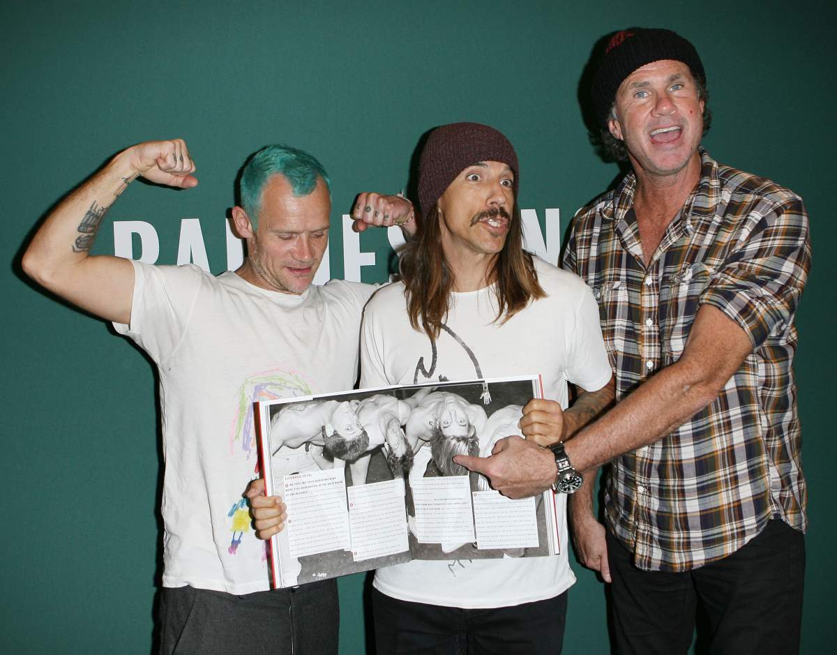 (L-R) Flea, Anthony Kiedis and Chad Smith arrive to sign copies of their new book ‘Red Hot Chili Peppers: An Oral/Visual History’ on Nov. 4, 2010 in Los Angeles, Calif.