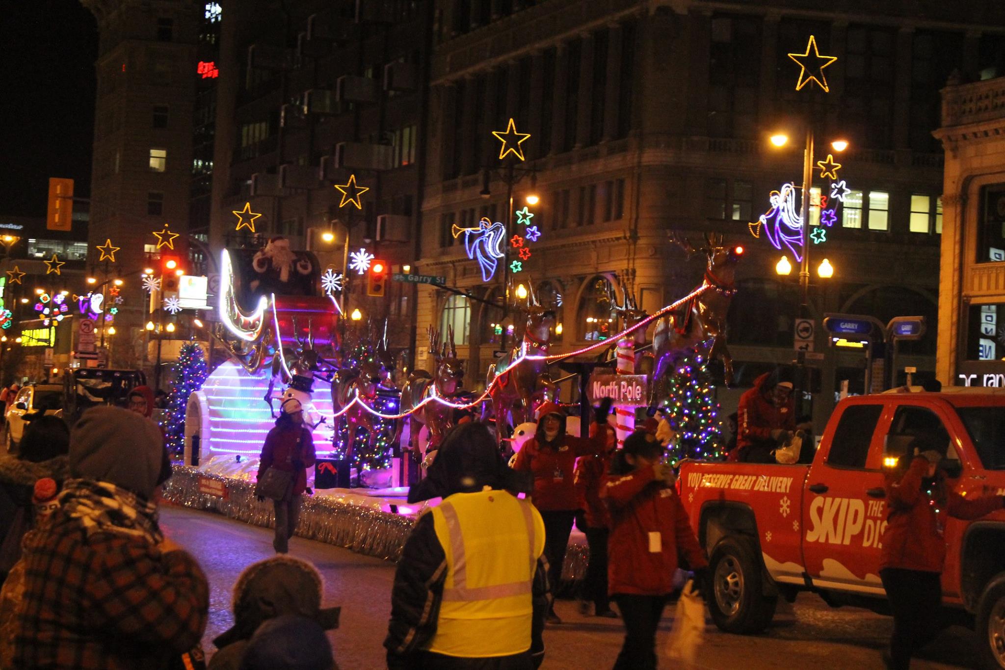 Santa Claus Parade returns to downtown Winnipeg for a festive evening