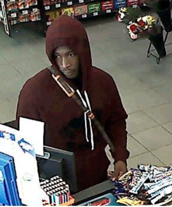 Police release photos of suspect in relation to robberies 