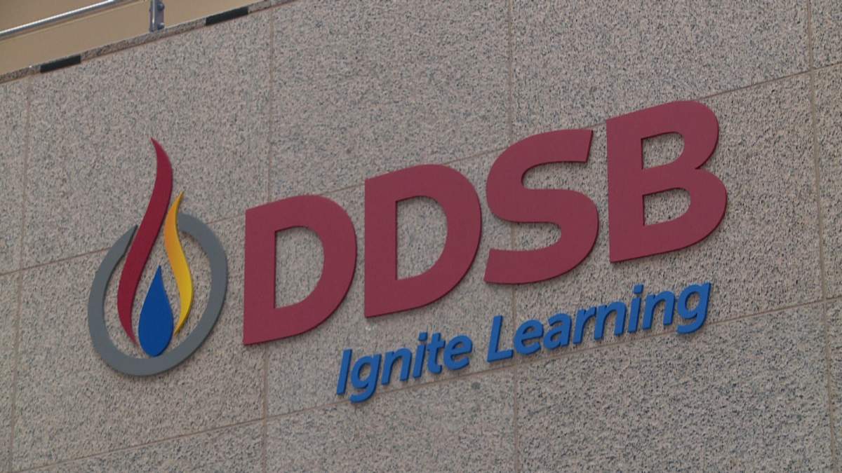 School board investigating after teacher allegedly used racial slur in Ajax, Ont. classroom - image