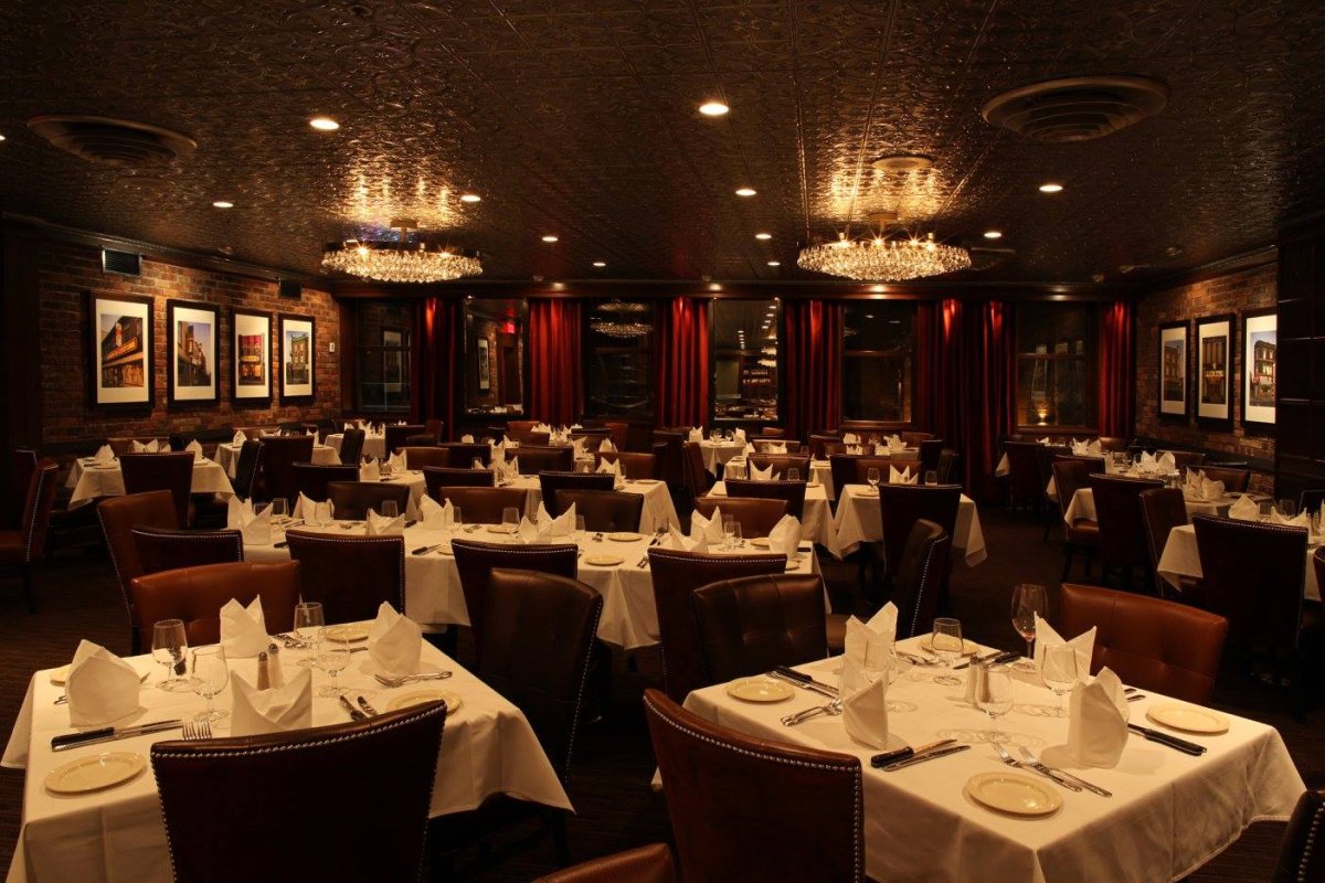 Moishes Steakhouse is now owned by Sportscene, another Quebec-based company.