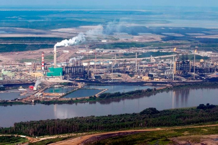 Suncor shares fall on lower production after oilsands mine fire repairs wrap up