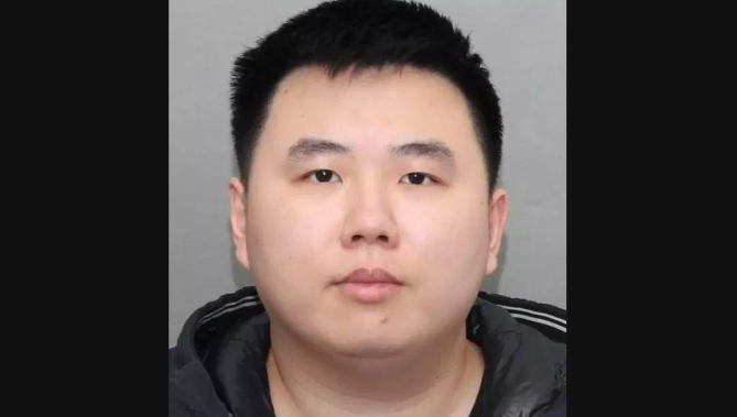 Toronto Man 28 Accused Of Luring And Sexually Assaulting 17 Year Old