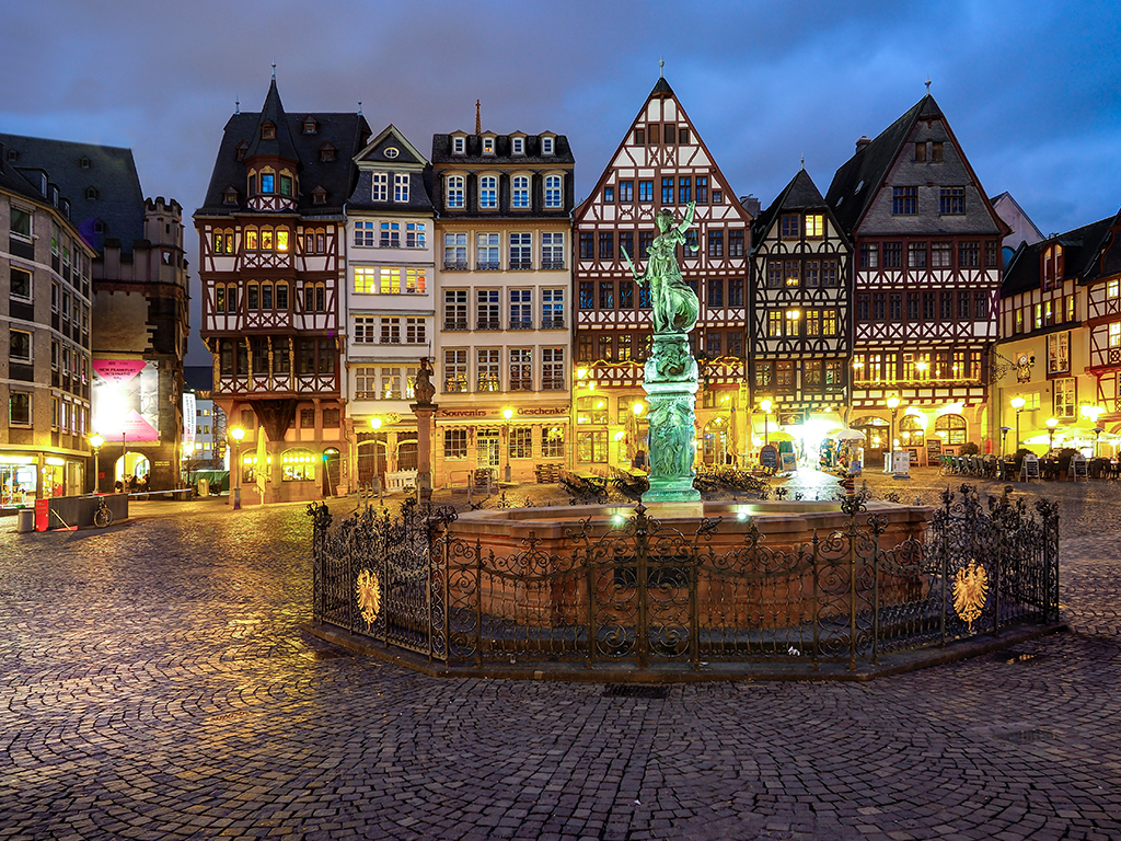 Fountain of Justice at Römerberg. 