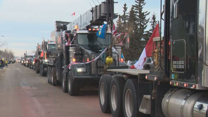 A convoy of about 600 vehicles in Grande Prairie, Alta., showed its support for oil pipelines on Sunday.