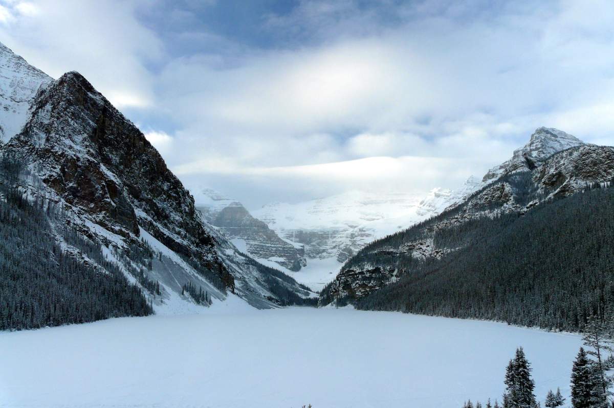 Lake Louise in the wintertime. (Paul Dunphy / Global News)