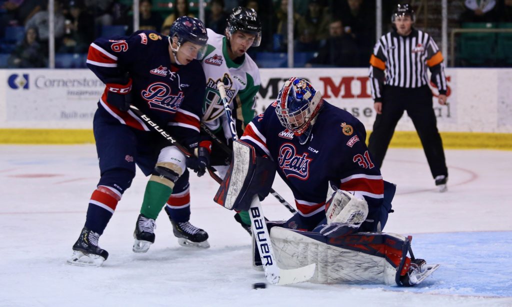 The Regina Pats snapped the Prince Albert Raiders five-game winning streak, downing the top team in the WHL 2-1.