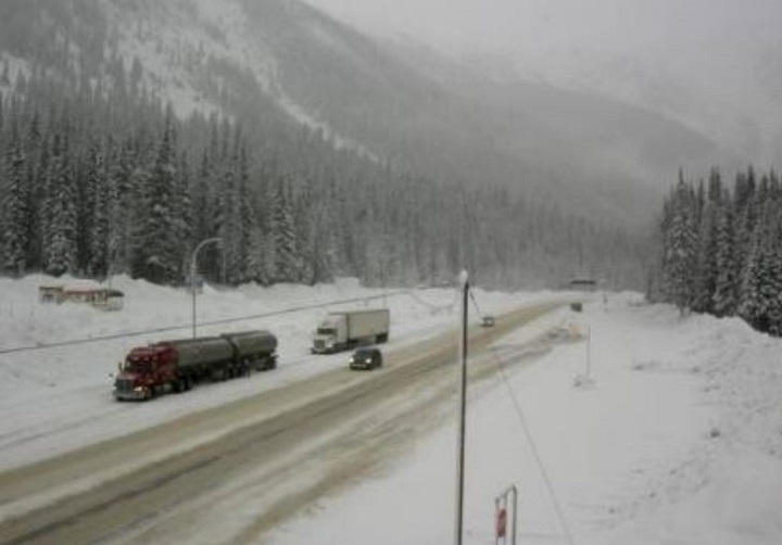 The Rogers Pass area is expected to see 20 to 30 cm snow.