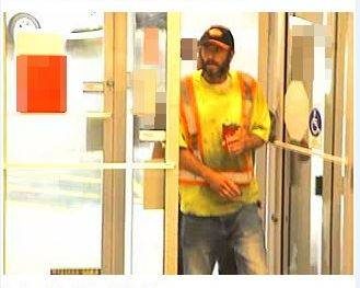 Man lands $80k from Steinbach bank with fake ID, buys gold - image