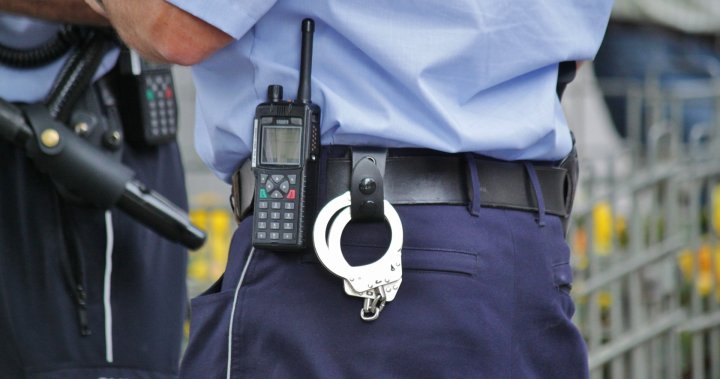 Полицията в Уинипег залови въоръжен заподозрян за кражба на кола след преследване с висока скорост