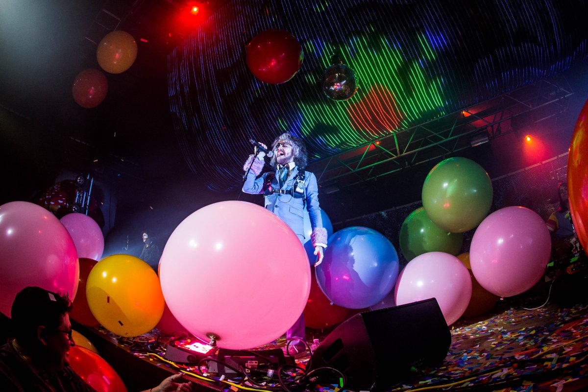 Flaming Lips cover David Bowie, Bing Crosby in bizarre ‘Little Drummer