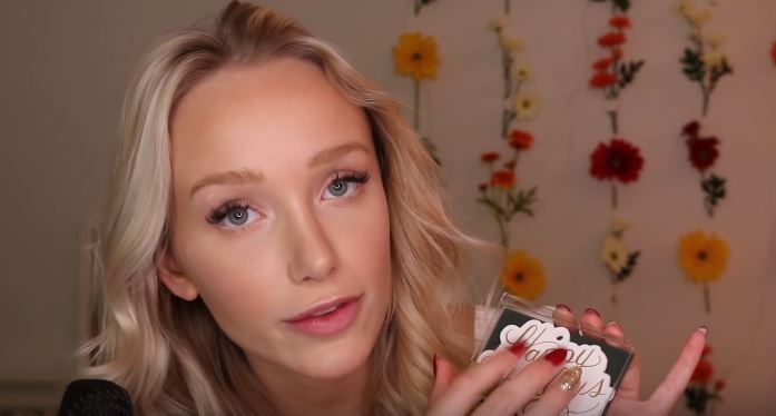 YouTube personalities like GwenGwiz are at the forefront of ASMR's popularity.