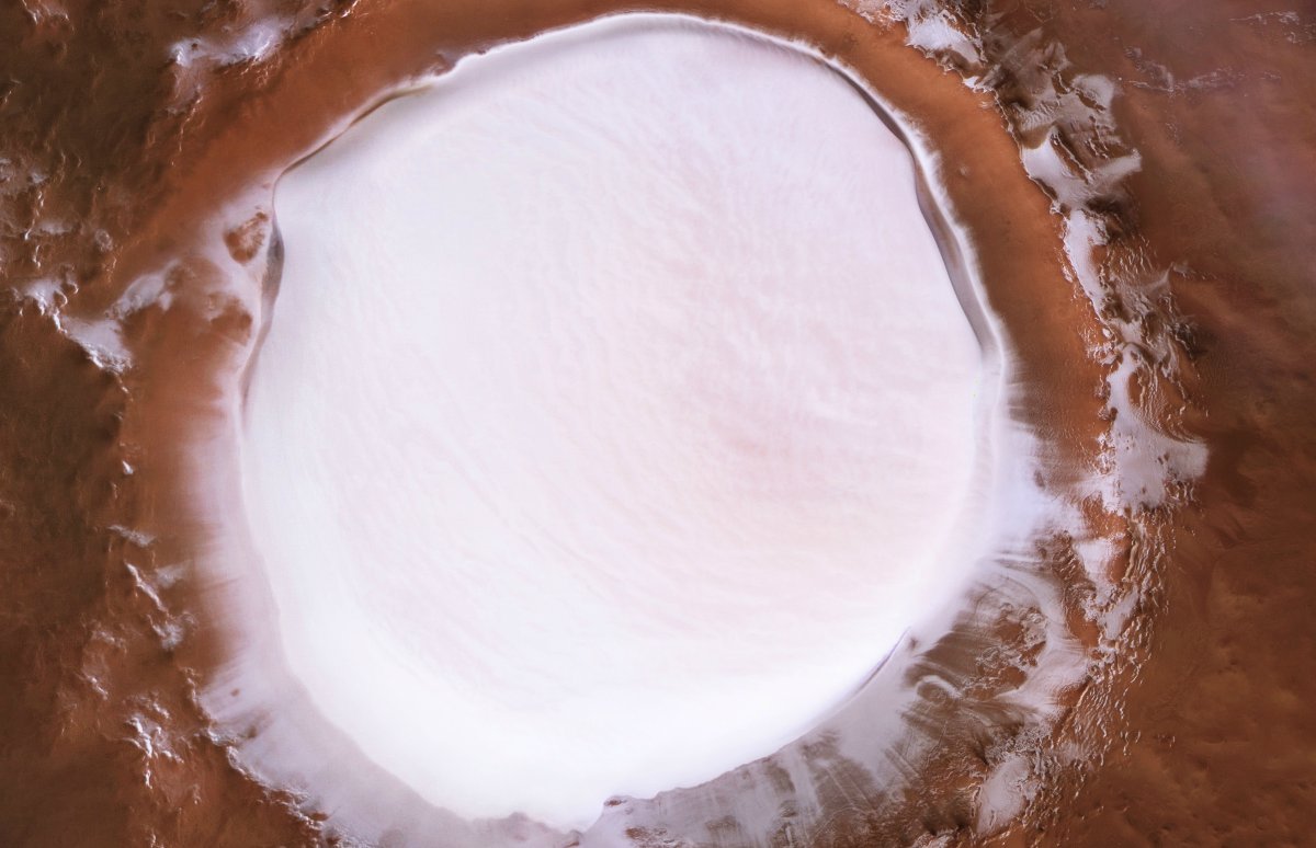 Mars Has An 82 Kilometre Long Crater Of Ice And Its Frozen All Year