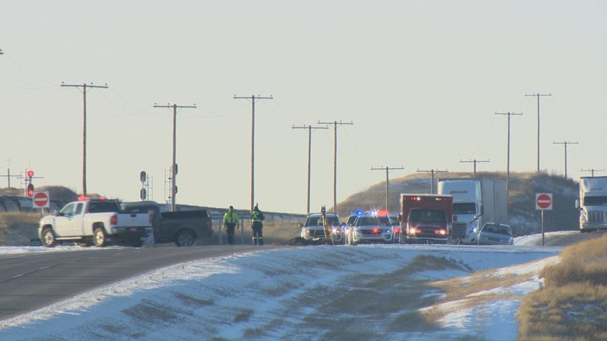 Two killed in Highway 1 collision near Parkbeg - image