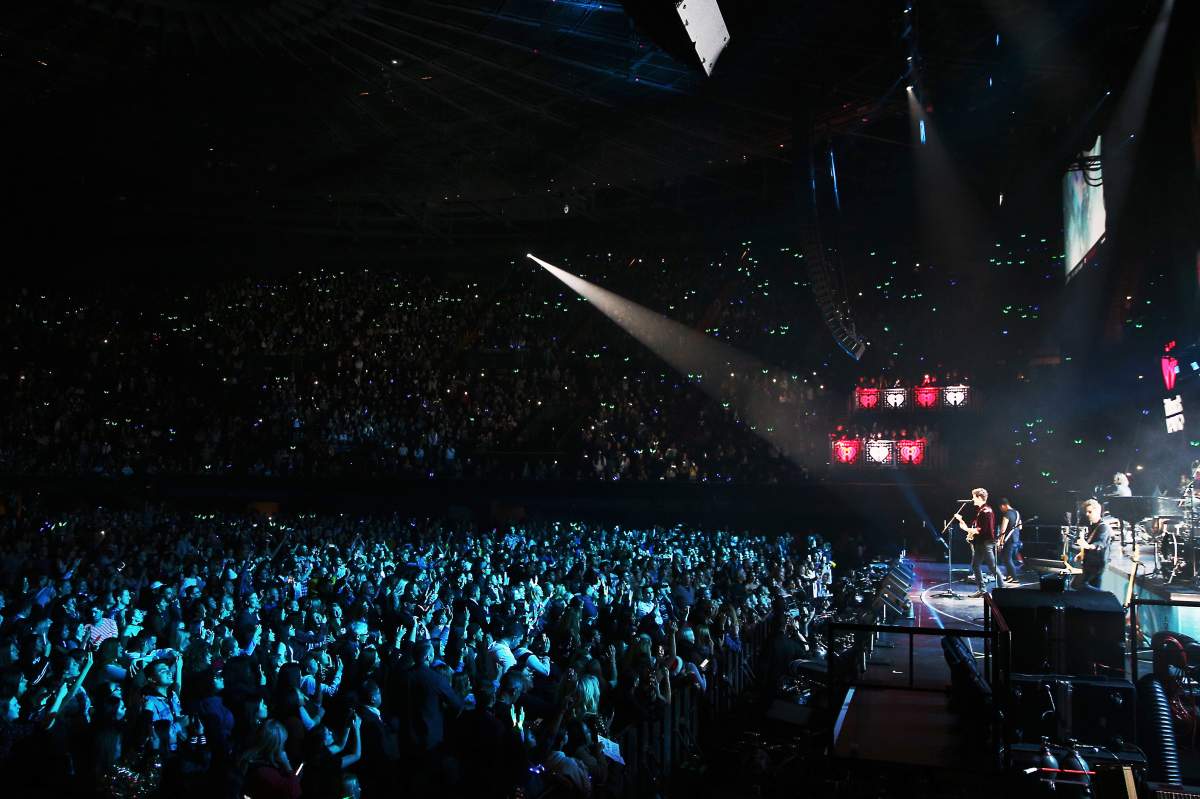 Shawn Mendes performs onstage during 102.7 KIIS FM’s Jingle Ball 2018 presented by Capital One at The Forum on Nov. 30, 2018 in Inglewood, Calif.
