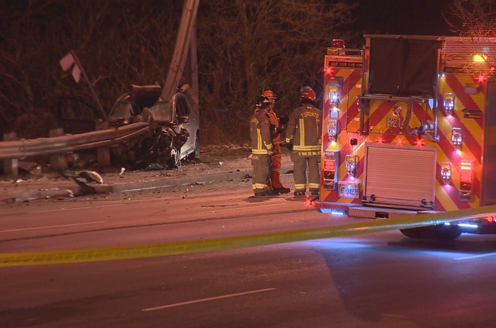 Man found with gunshot wound in vehicle that crashed into pole in ...