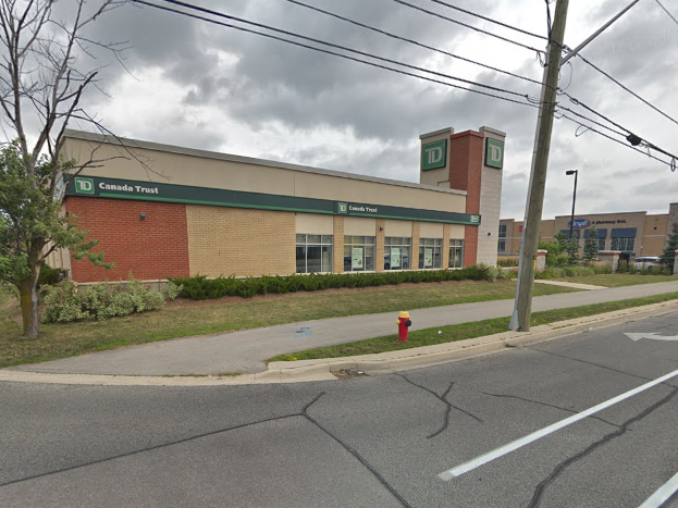 Police search for two suspects after bank robbery in Milton - image