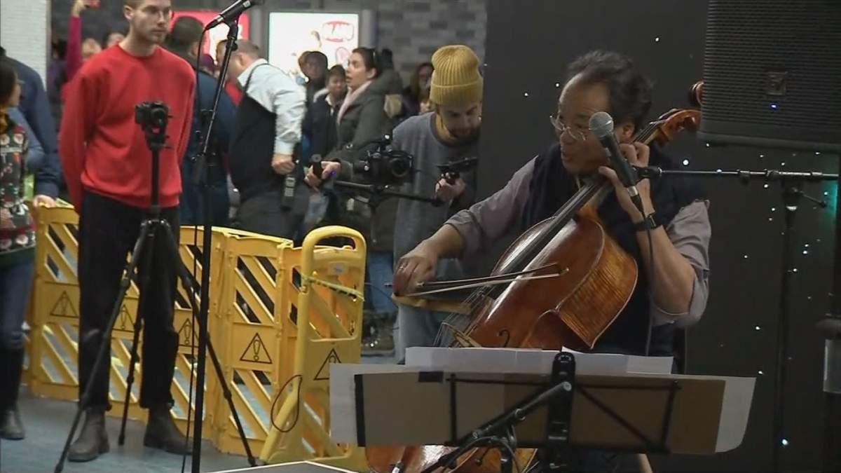 The performance, which took place at the Place-des-Arts station, is part of the cellist's Bach Project. Saturday, Dec. 8, 2018.