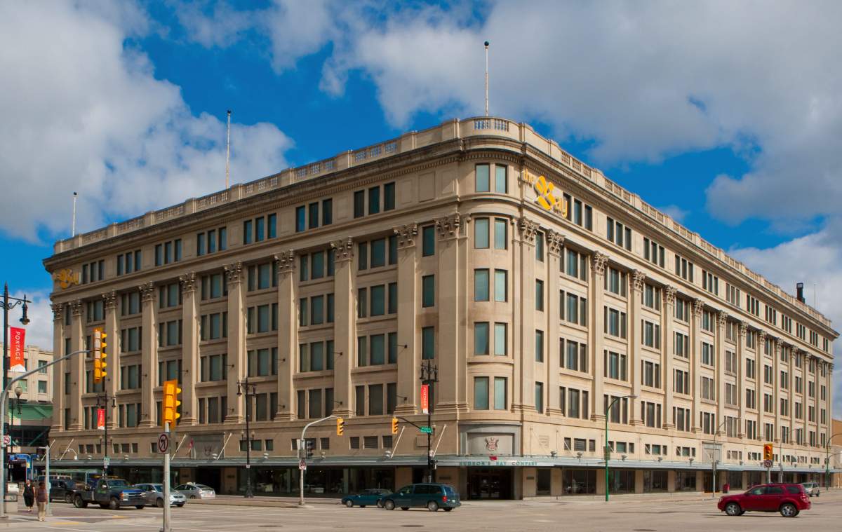 An appraisal of the Bay building in downtown Winnipeg has found it to be virtually worthless.
