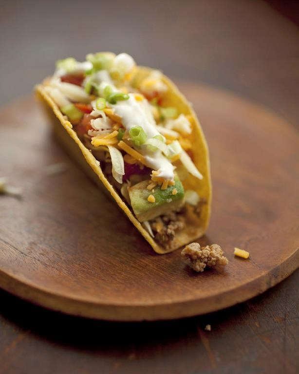 A Winnipeg eatery is celebrating Mexican cuisine — of a throwback kind — for Cinco de Mayo.