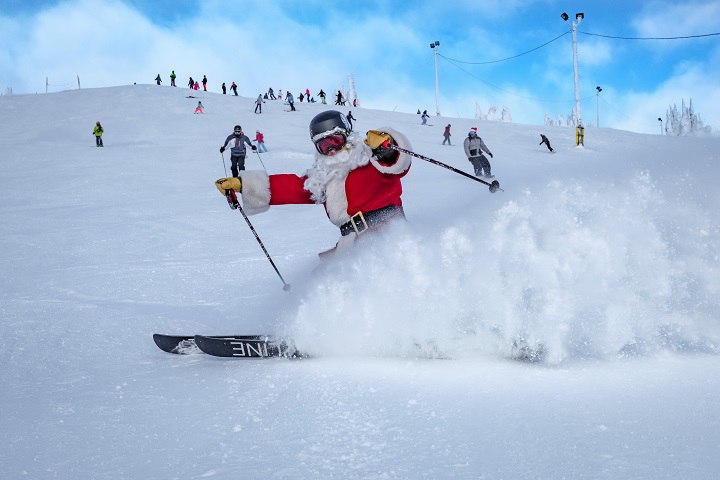 Big White says it set a record for most visitors in one day when more than 11,000 visitors hit the slopes on Dec. 31.