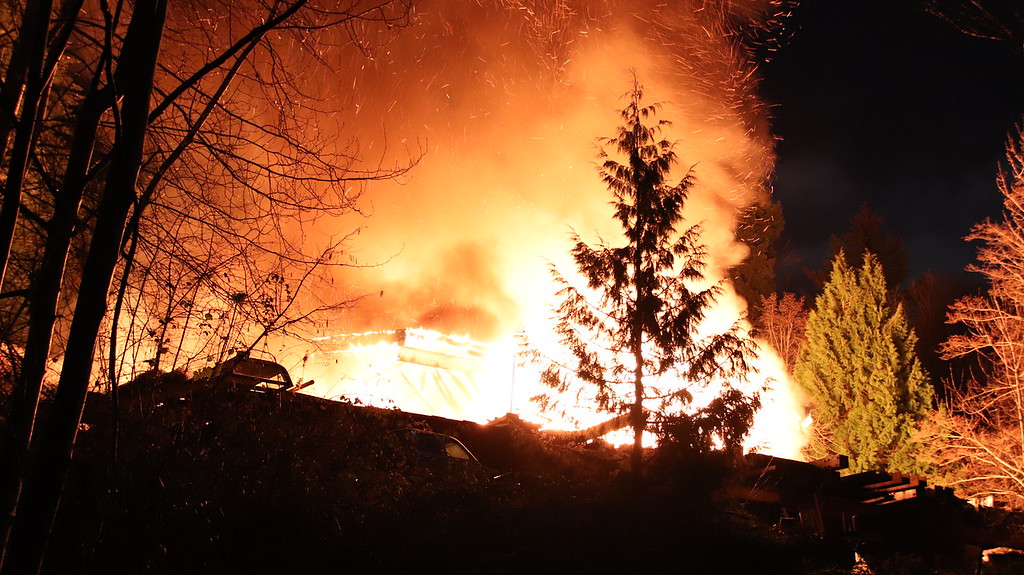 Burnaby fire crews contain storage shed fire near Kinder Morgan tank facility - image