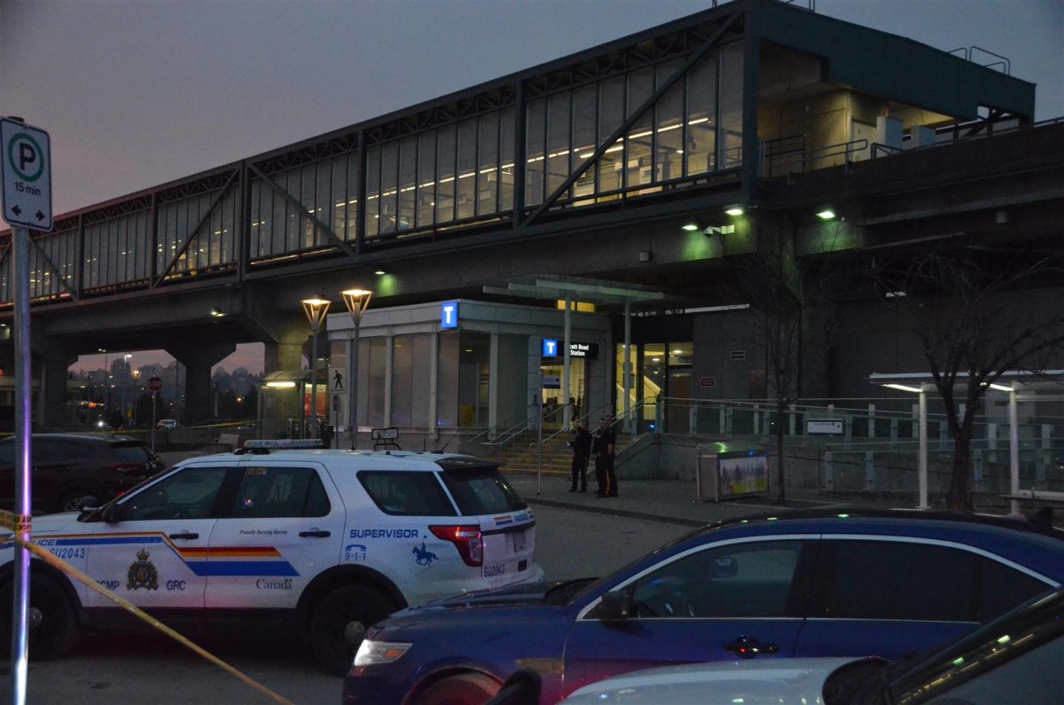 Armed Suspect At Large After Transit Police Officer Shot Near Scott Road Skytrain Station Bc 9811