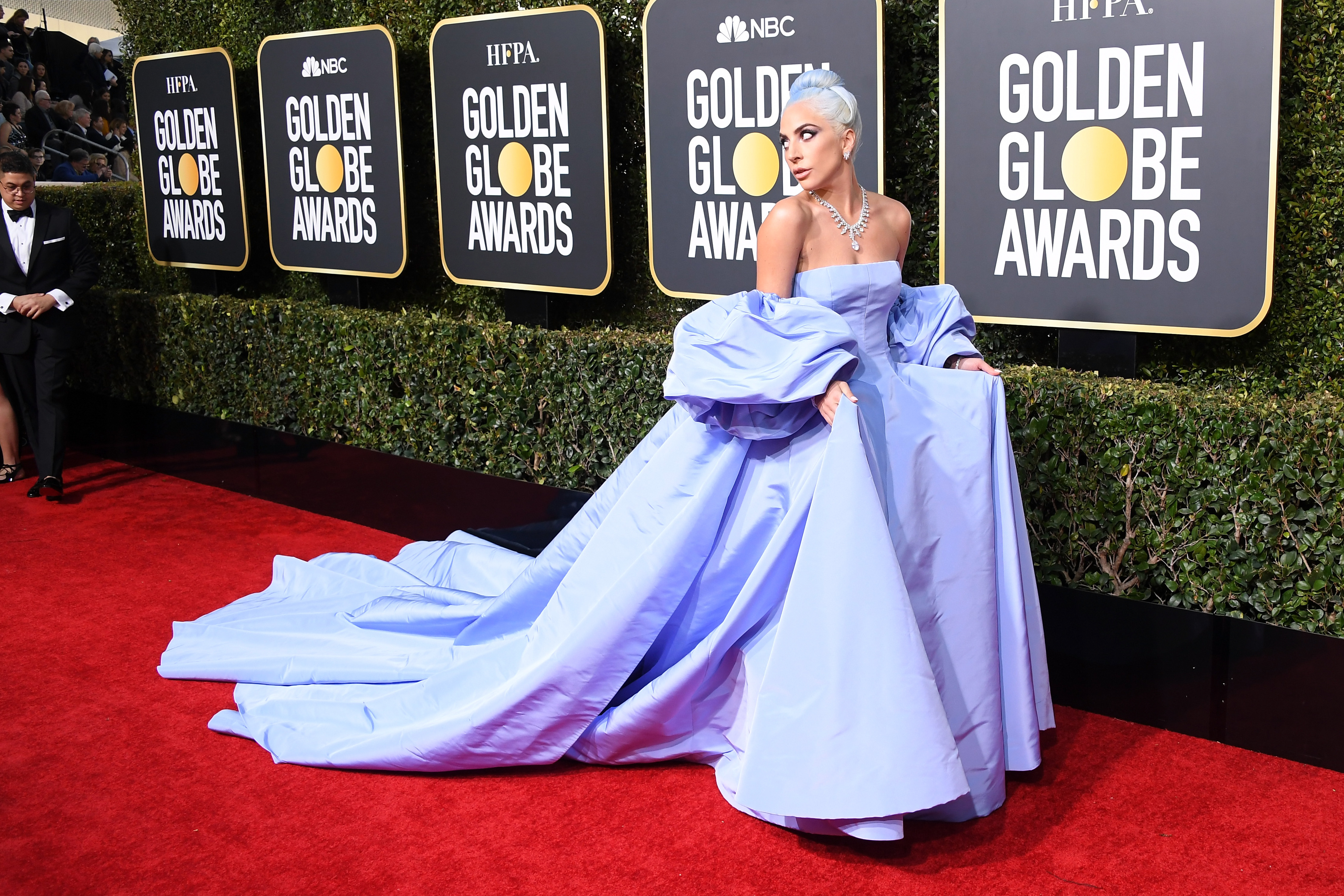 lady gaga golden globe gown