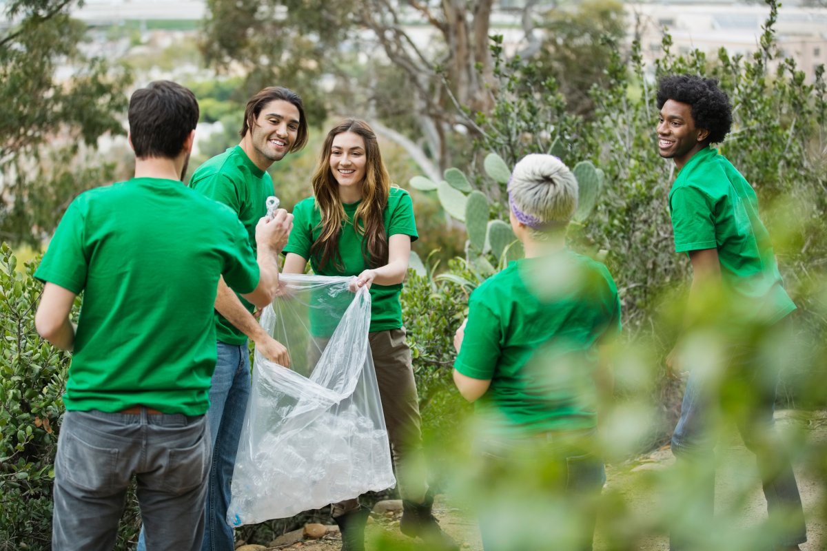 6 ways to be a green leader in your community - image