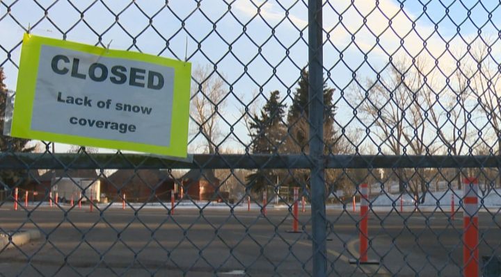 The lack of snow and the unusually warm weather has left Calgary’s two inner city ski locations with more grass than snow.