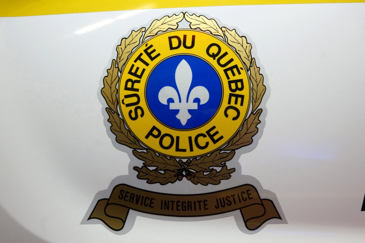 A Sûreté du Québec crest on a police cruiser in Montreal, Que., January 18, 2018.